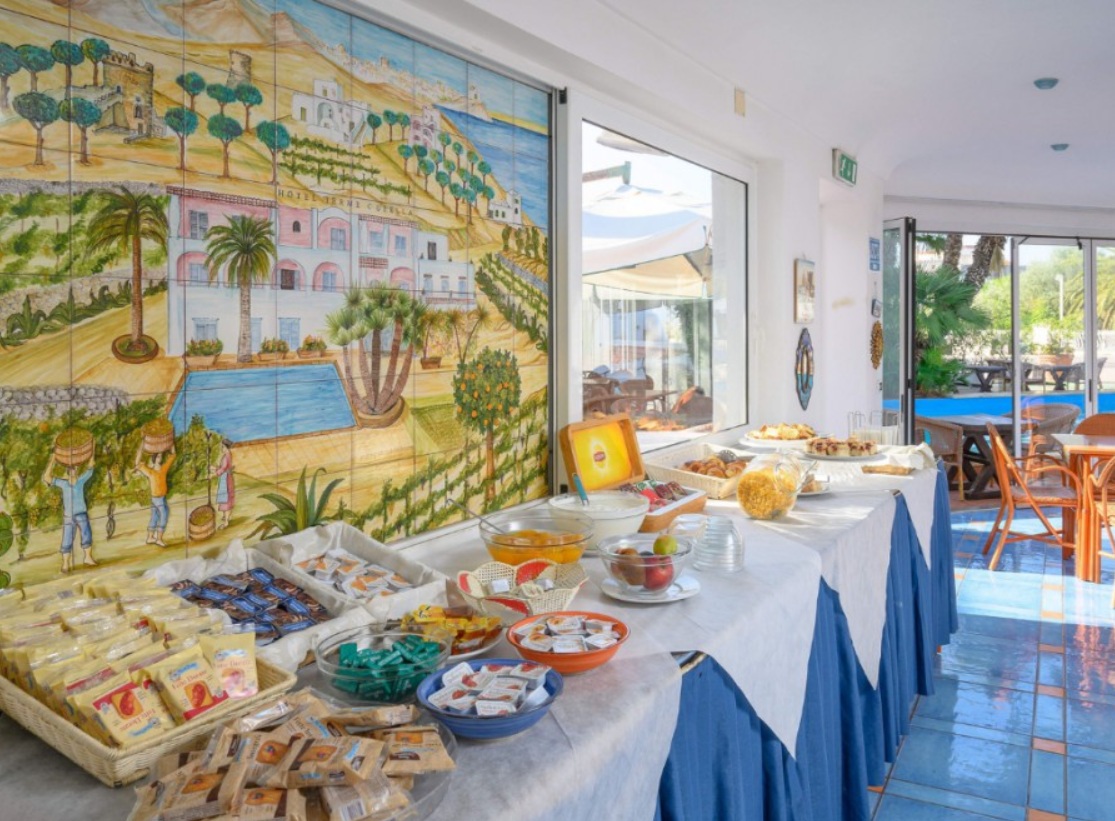 Lastminute Benessere Agosto Hotel Colella 3 Stelle a Forio con terme e piscine